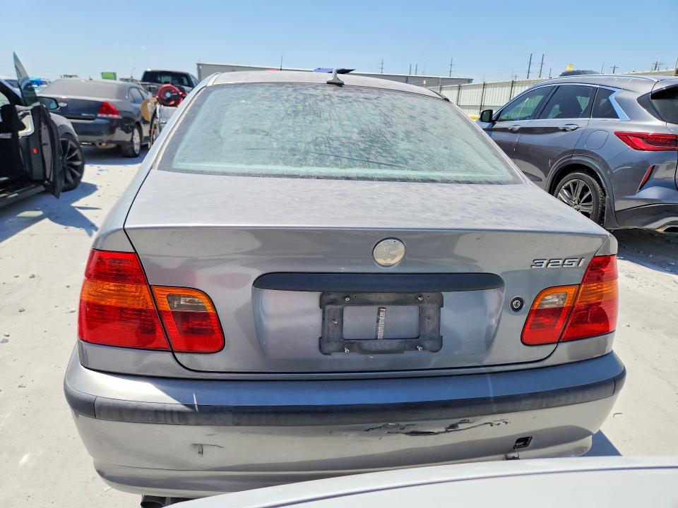 65851886 :رقم المزاد ، WBAEV33425KW20722 vin ، 2005 Bmw 325 مزاد بيع