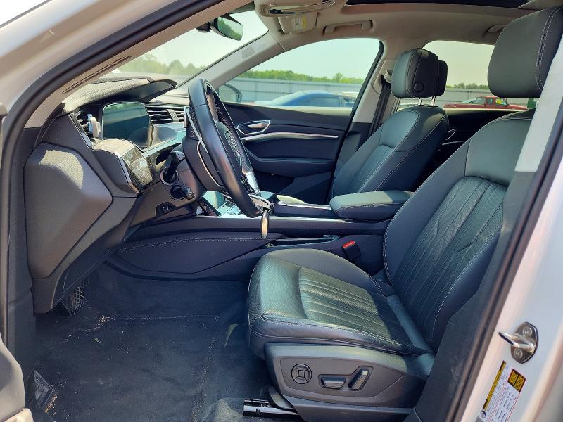 Aukcja sprzedaży 2021 Audi E-tron, vin: WA1LAAGE2MB004976, numer aukcji: 64904676