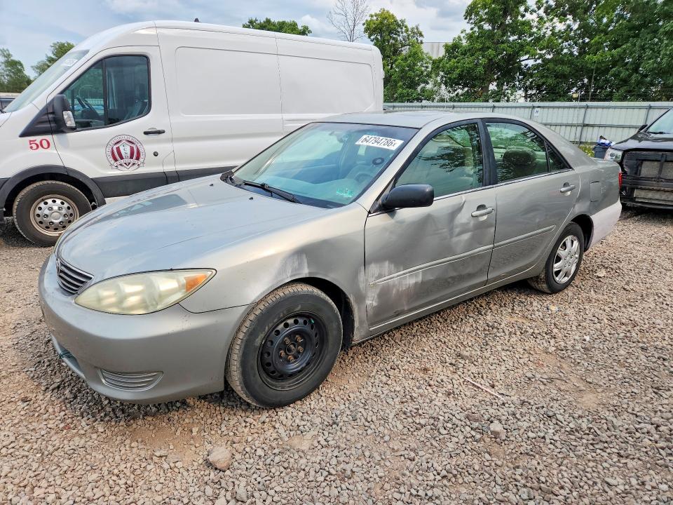 2005 Toyota Camry მანქანა იყიდება აუქციონზე, vin: 4T1BE32K65U525845, აუქციონის ნომერი: 64794786