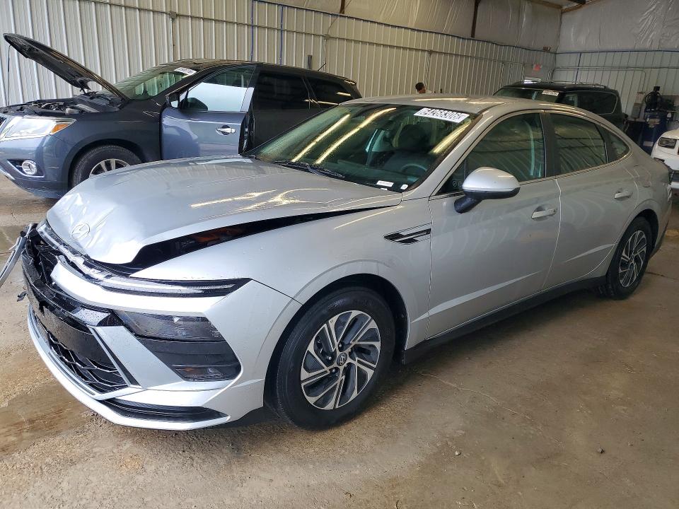 Продаж на аукціоні авто 2026 Hyundai Sonata Hybrid, vin: KMHL24JJ5TA141663, номер лоту: 64268306
