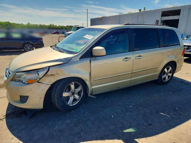 64375126 :رقم المزاد ، 2V4RW3DG1BR789563 vin ، 2011 Volkswagen Routan مزاد بيع