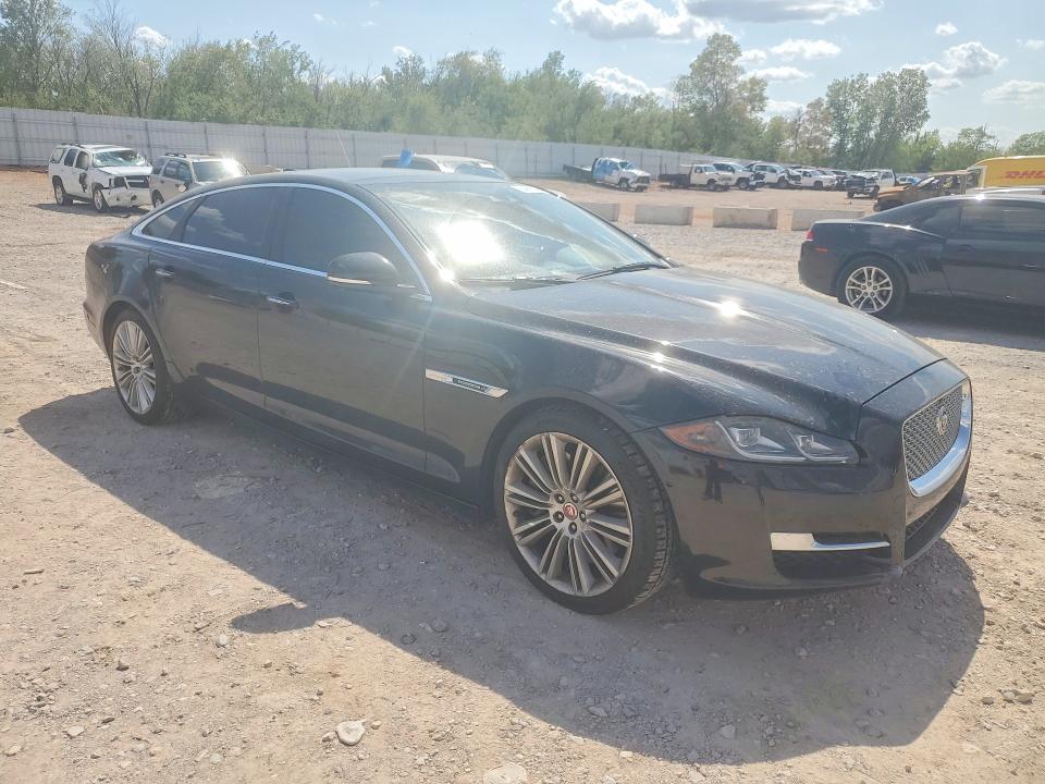 2018 Jaguar Xjl მანქანა იყიდება აუქციონზე, vin: SAJWA2GEXJMW14182, აუქციონის ნომერი: 64001536