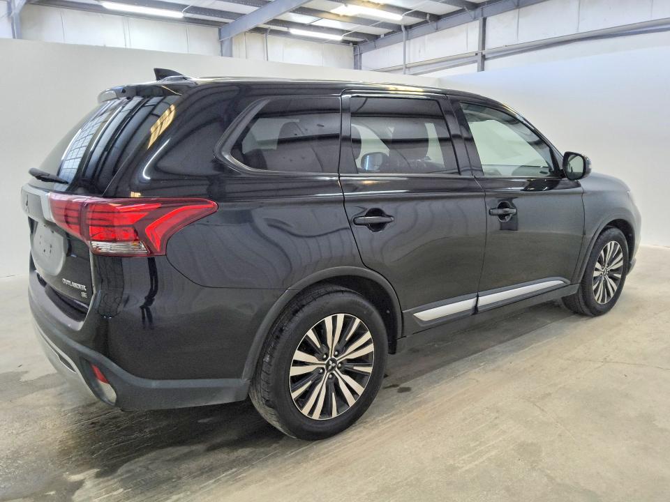 Продаж на аукціоні авто 2019 Mitsubishi Outlander, vin: JA4AD3A30KZ052272, номер лоту: 62327906