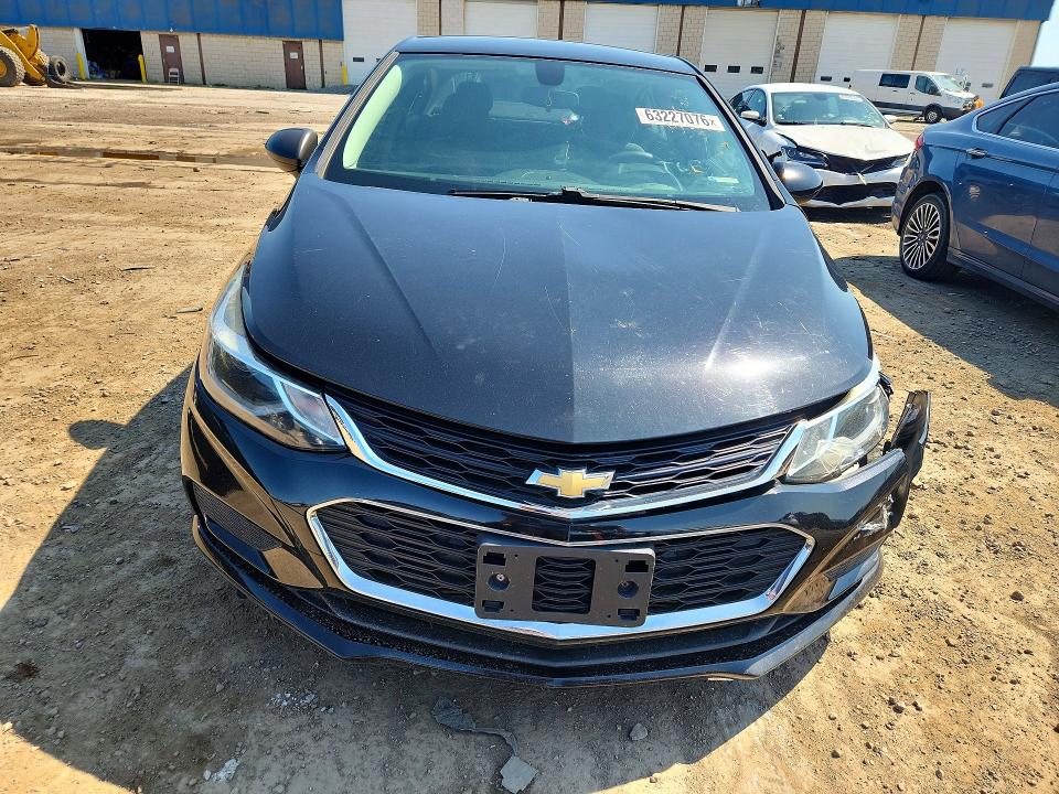 2017 Chevrolet Cruze მანქანა იყიდება აუქციონზე, vin: 1G1BE5SM8H7170724, აუქციონის ნომერი: 63227076