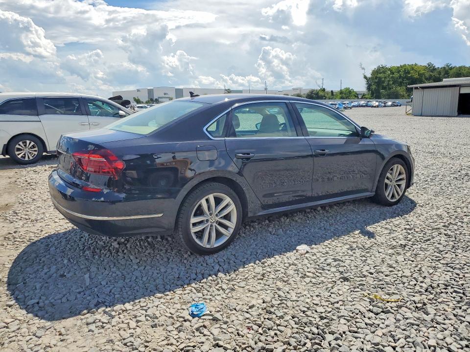 2018 Volkswagen Passat მანქანა იყიდება აუქციონზე, vin: 1VWBA7A30JC032774, აუქციონის ნომერი: 66268466