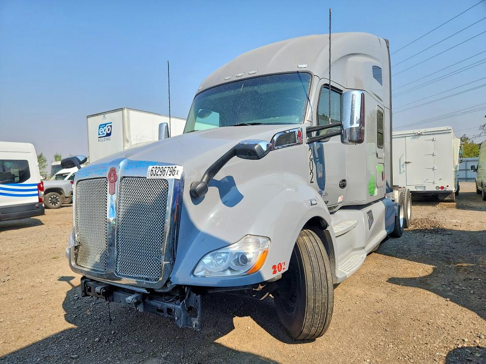 2022 Kenworth T680 მანქანა იყიდება აუქციონზე, vin: 1XKYD49X6NJ467007, აუქციონის ნომერი: 63296796