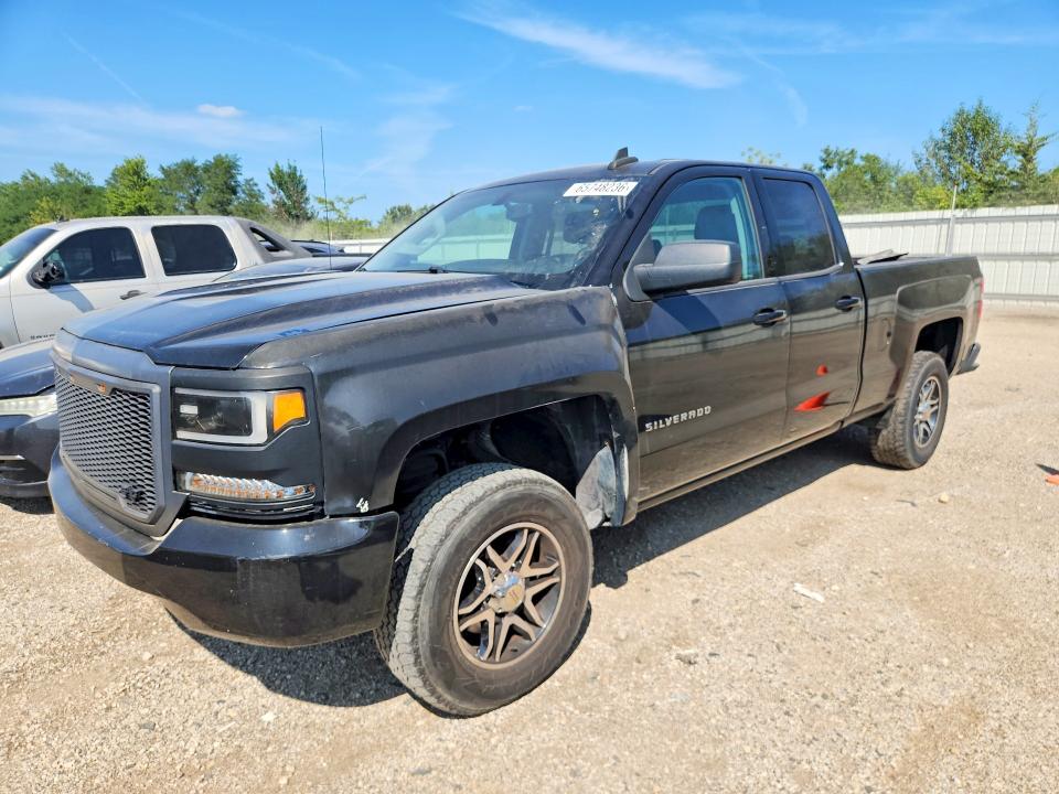 65748236 :رقم المزاد ، 1GCRCPEH1JZ283043 vin ، 2018 Chevrolet Silverado مزاد بيع