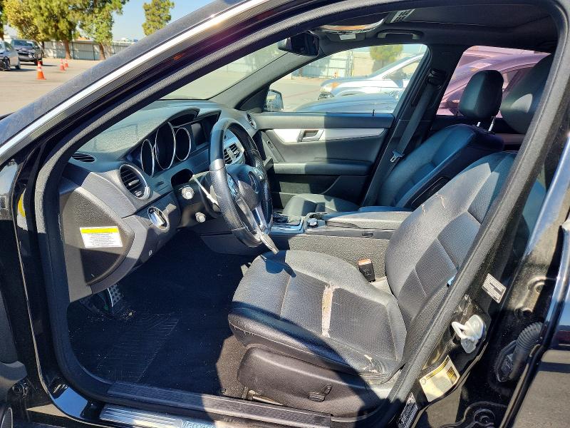 2013 Mercedes-benz C მანქანა იყიდება აუქციონზე, vin: WDDGF4HB3DR257896, აუქციონის ნომერი: 63434216