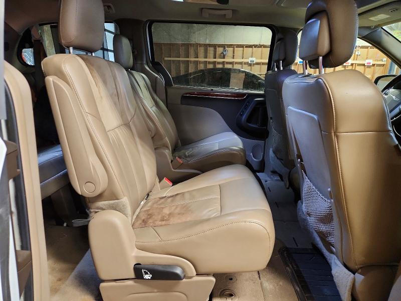 64567196 :رقم المزاد ، 2C4RC1GG7GR166975 vin ، 2016 Chrysler Town & Country مزاد بيع