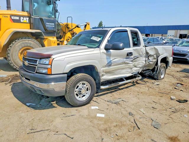 62971286 :رقم المزاد ، 1GCHC29U35E102186 vin ، 2005 Chevrolet Silverado مزاد بيع