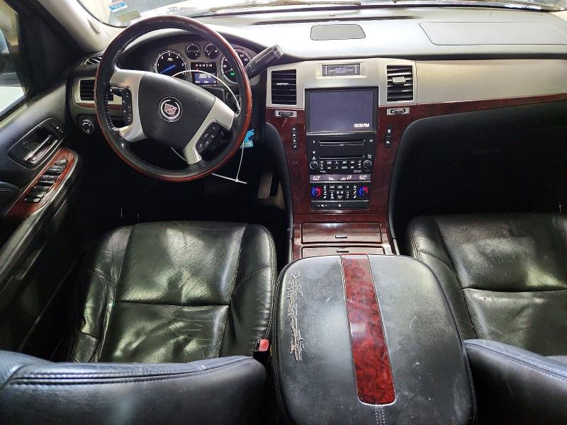 Продажа на аукционе авто 2009 Cadillac Escalade, vin: 1GYFK26239R115221, номер лота: 65807486