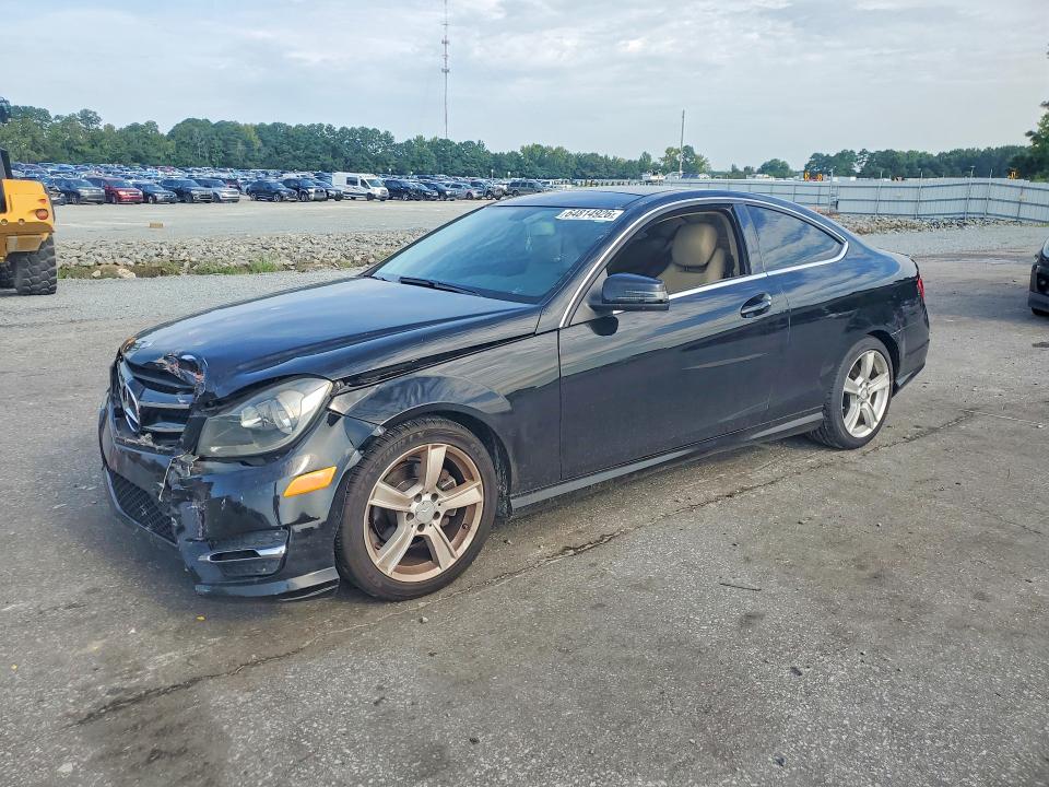 Продаж на аукціоні авто 2015 Mercedes-benz C, vin: WDDGJ4HBXFG368457, номер лоту: 64814926