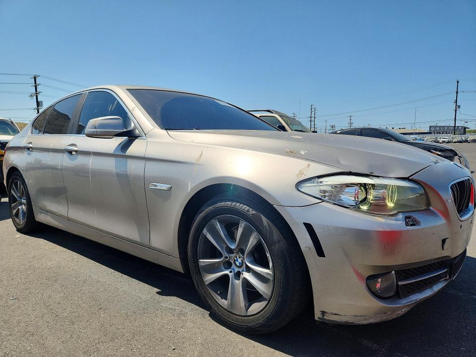 64296546 :رقم المزاد ، WBAXG5C55CDW85458 vin ، 2012 Bmw 528 مزاد بيع