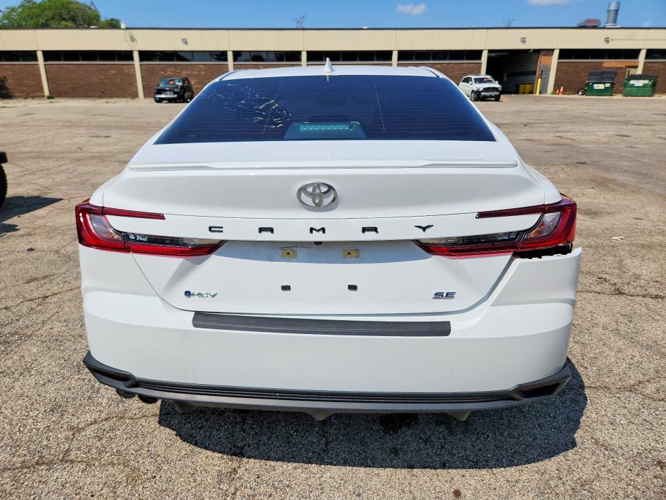 Продаж на аукціоні авто 2026 Toyota Camry, vin: 4T1DAACKXTU690740, номер лоту: 62573176