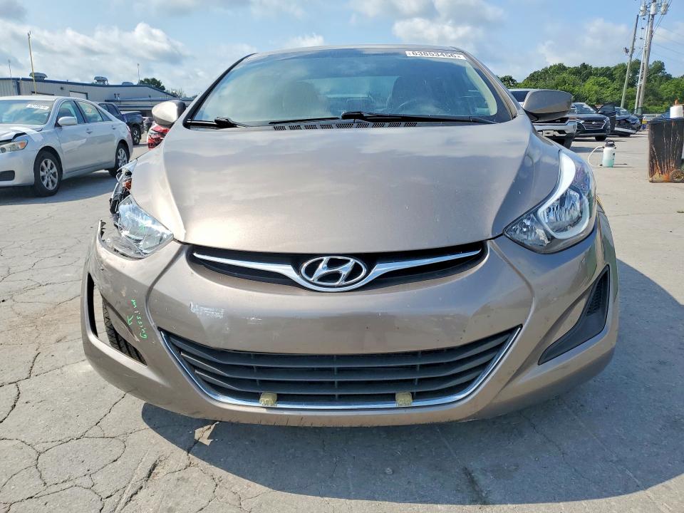 Продажа на аукционе авто 2016 Hyundai Elantra, vin: 5NPDH4AE7GH721327, номер лота: 63853456