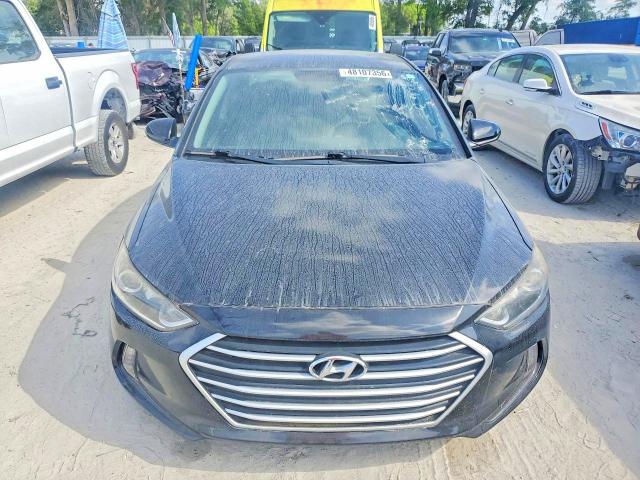 68757006 :رقم المزاد ، 5NPD84LF3HH034062 vin ، 2017 Hyundai Elantra مزاد بيع