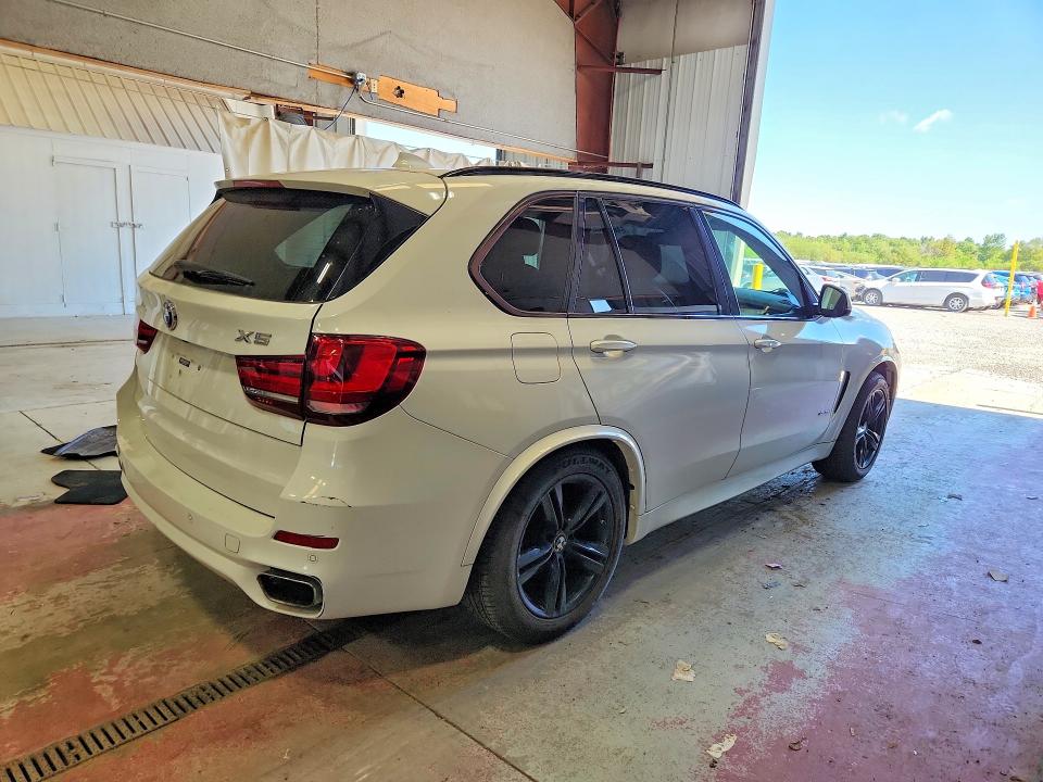 64676666 :رقم المزاد ، 5UXKR0C59F0P18501 vin ، 2015 Bmw X5 مزاد بيع