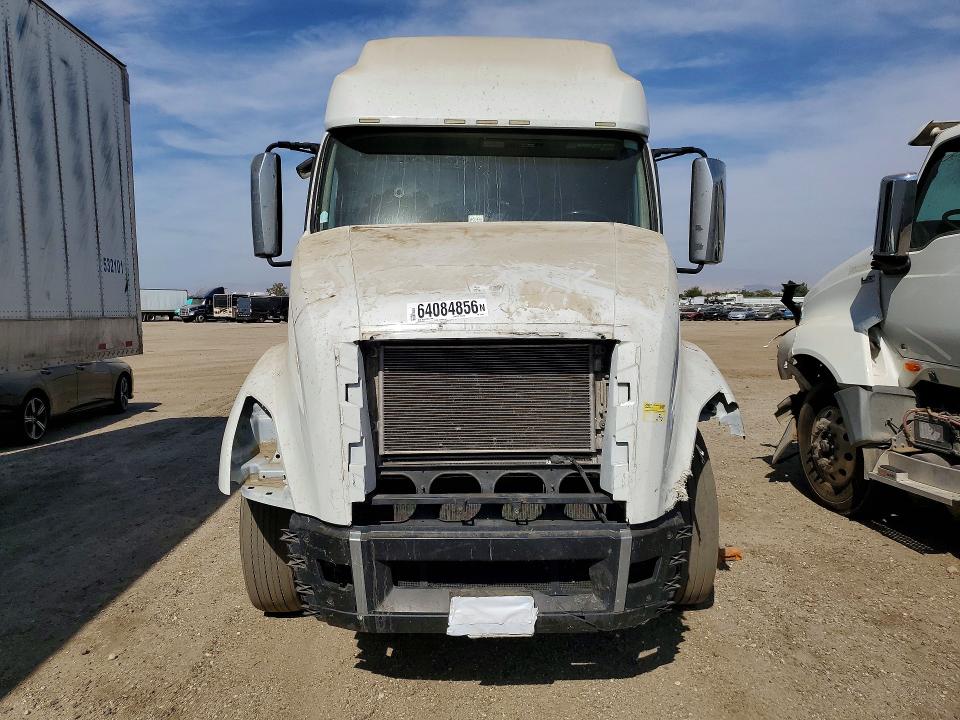 2021 Volvo Vnl მანქანა იყიდება აუქციონზე, vin: 4V4NC9EH3MN275018, აუქციონის ნომერი: 64084856