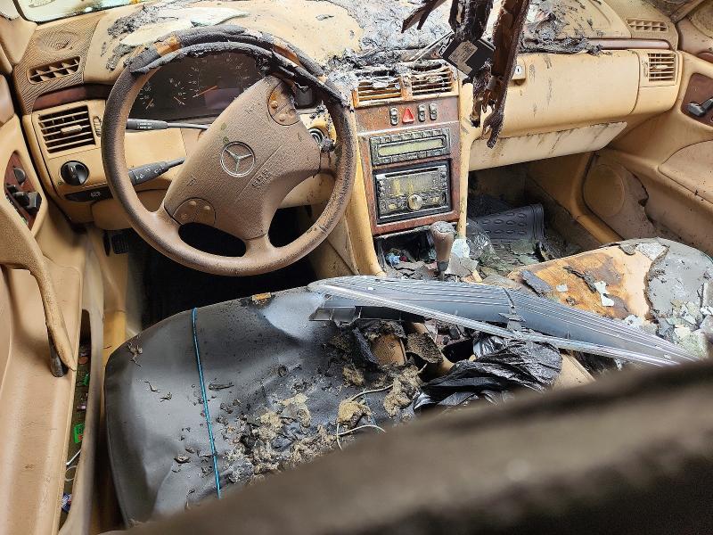 63598356 :رقم المزاد ، WDBJF65J6YB126837 vin ، 2000 Mercedes-benz E مزاد بيع