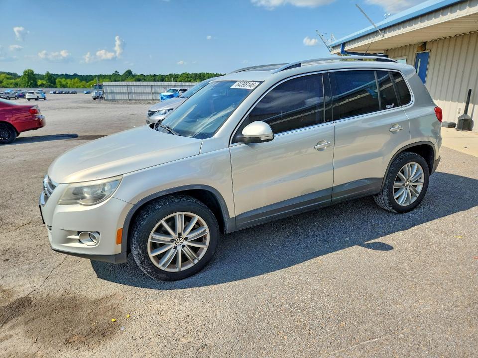 Продаж на аукціоні авто 2011 Volkswagen Tiguan, vin: WVGAV7AX2BW547129, номер лоту: 64398146