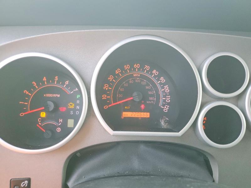 Продаж на аукціоні авто 2011 Toyota Tundra, vin: 5TFUW5F12BX165152, номер лоту: 64805616
