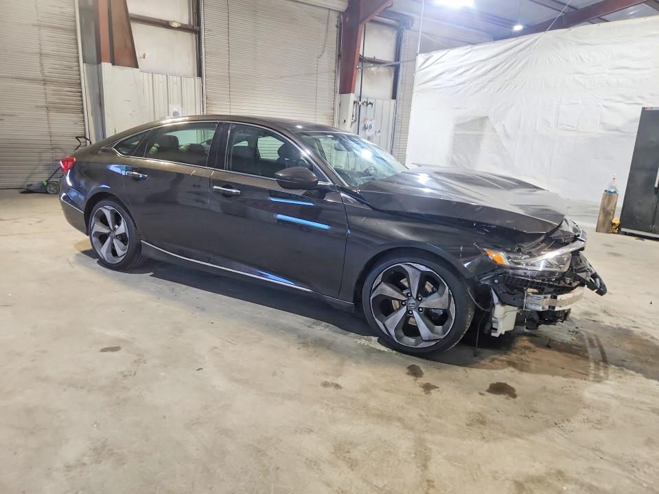 Продаж на аукціоні авто 2018 Honda Accord, vin: 1HGCV1F99JA163950, номер лоту: 65930036
