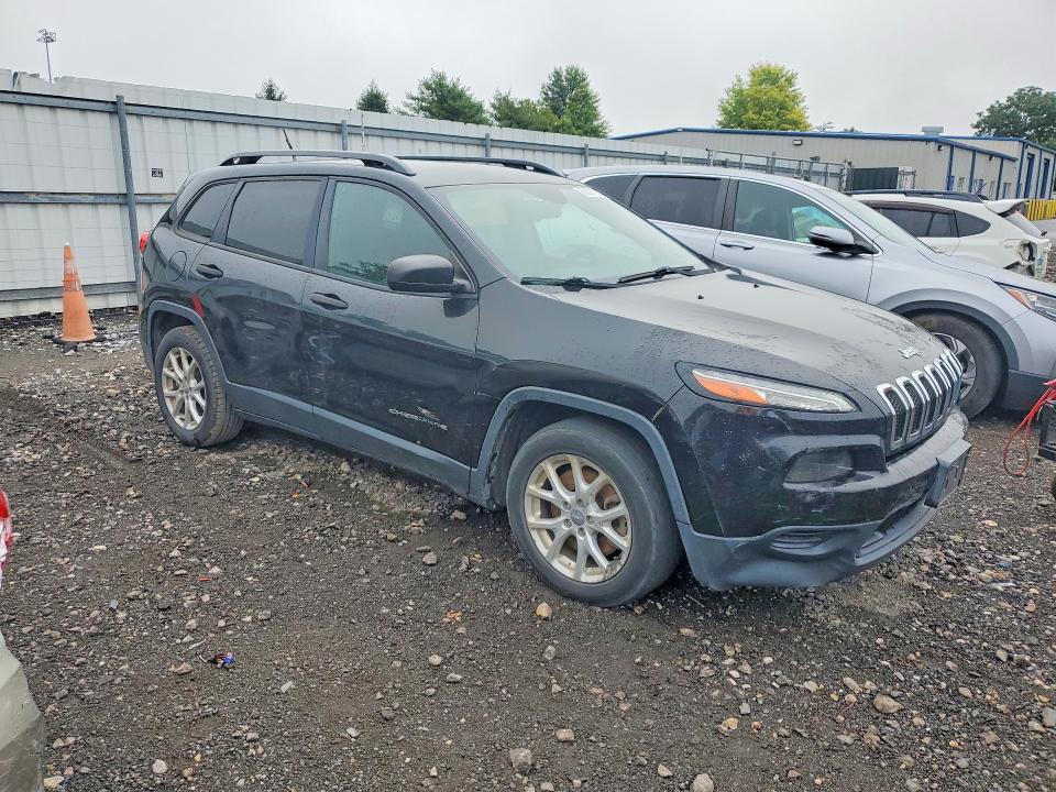 63887786 :رقم المزاد ، 1C4PJLAB2GW264857 vin ، 2016 Jeep Cherokee مزاد بيع