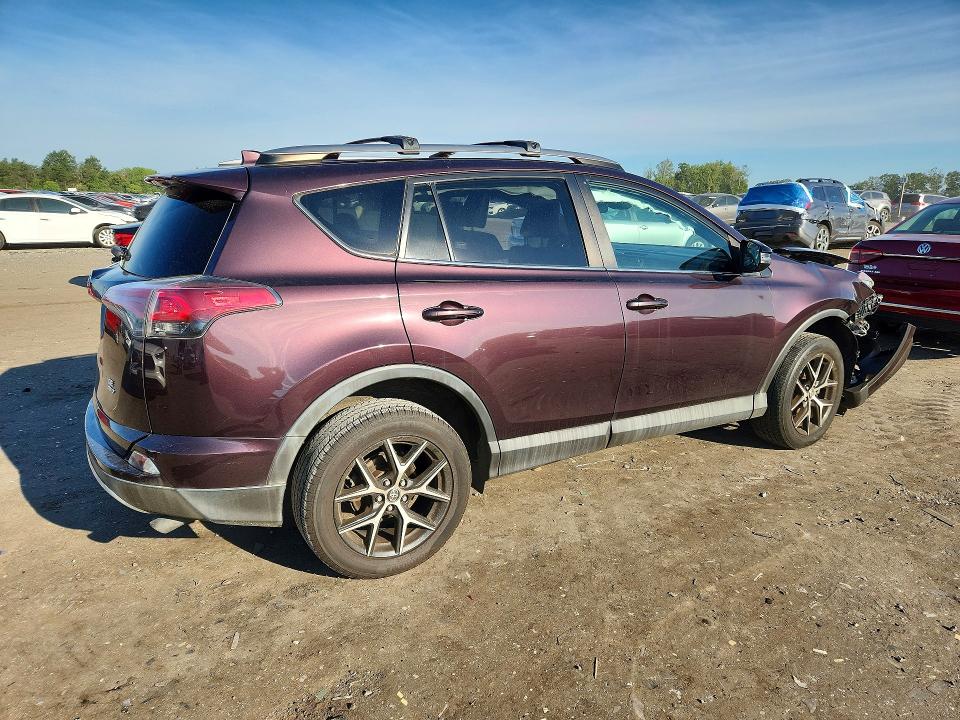 65501696 :رقم المزاد ، 2T3JFREV5HW666712 vin ، 2017 Toyota Rav4 مزاد بيع