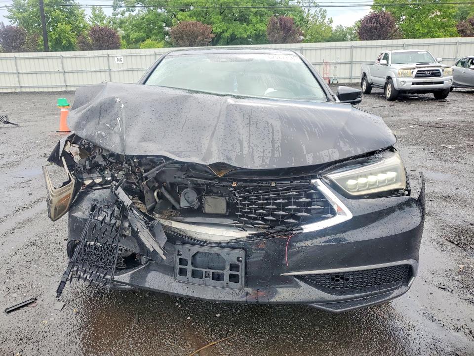 2018 Acura Tlx მანქანა იყიდება აუქციონზე, vin: 19UUB1F35JA001855, აუქციონის ნომერი: 62987336