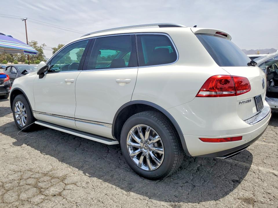Aukcja sprzedaży 2011 Volkswagen Touareg, vin: WVGFF9BP7BD000964, numer aukcji: 64151366
