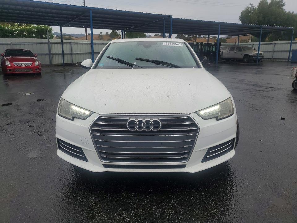 66810406 :رقم المزاد ، WAUGNAF42HN022898 vin ، 2017 Audi A4 مزاد بيع
