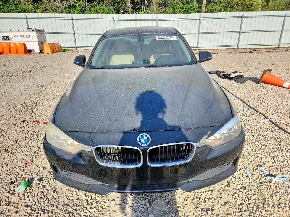 65326926 :رقم المزاد ، WBA3B1C51EP679292 vin ، 2014 Bmw 320 مزاد بيع