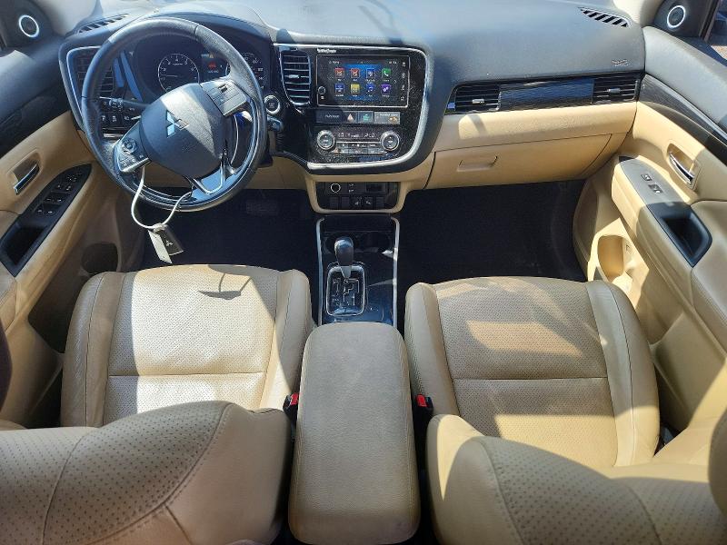 65572676 :رقم المزاد ، JA4AZ3A33JZ071740 vin ، 2018 Mitsubishi Outlander مزاد بيع