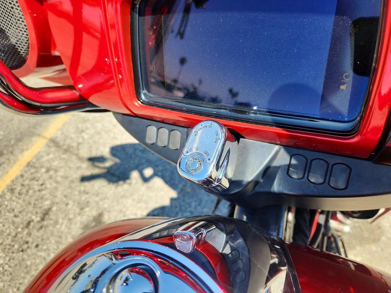 64264096 :رقم المزاد ، 1HD1KBC24MB639918 vin ، 2021 Harley-davidson Flhx مزاد بيع