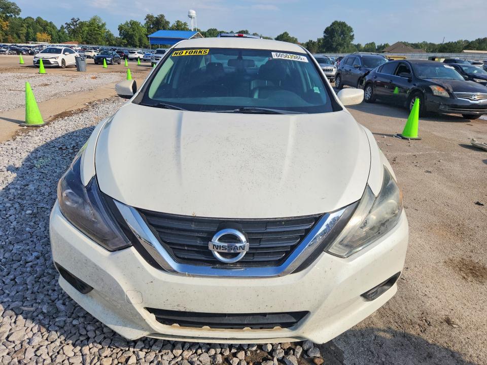 Продажа на аукционе авто 2018 Nissan Altima, vin: 1N4AL3AP4JC104943, номер лота: 60503986