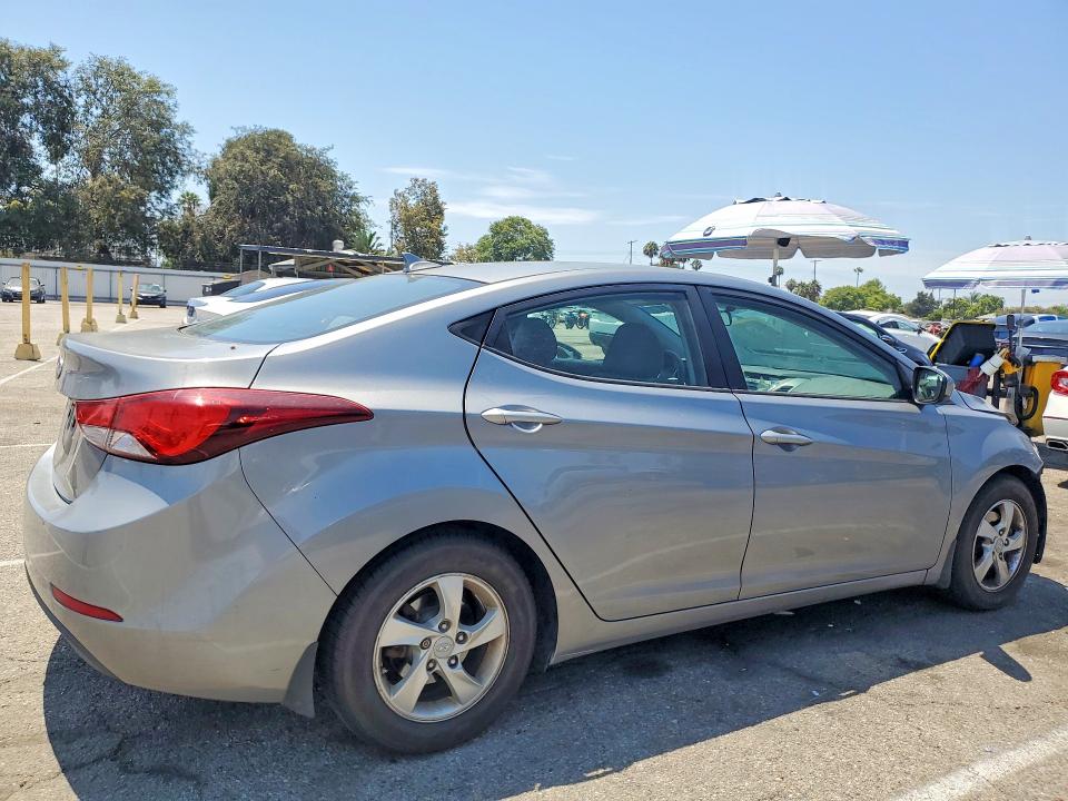 Продаж на аукціоні авто 2015 Hyundai Elantra, vin: KMHDH4AE4FU353821, номер лоту: 64245976