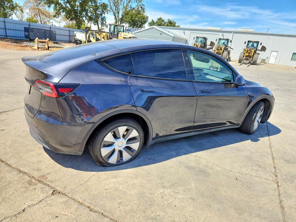 Auction sale of the 2024 Tesla Model Y, vin: 7SAYGDED4RF095505, lot number: 65625096