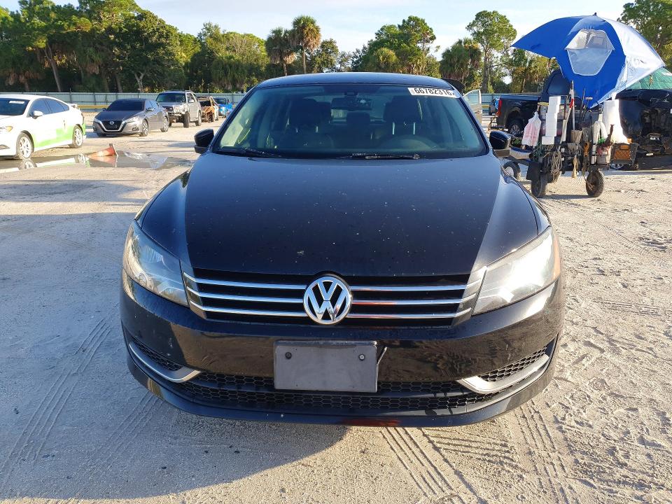 2014 Volkswagen Passat მანქანა იყიდება აუქციონზე, vin: 1VWBT7A33EC053019, აუქციონის ნომერი: 66782316