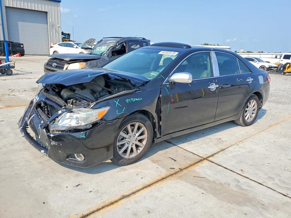 64583576 :رقم المزاد ، 4T1BF3EK0BU222760 vin ، 2011 Toyota Camry مزاد بيع