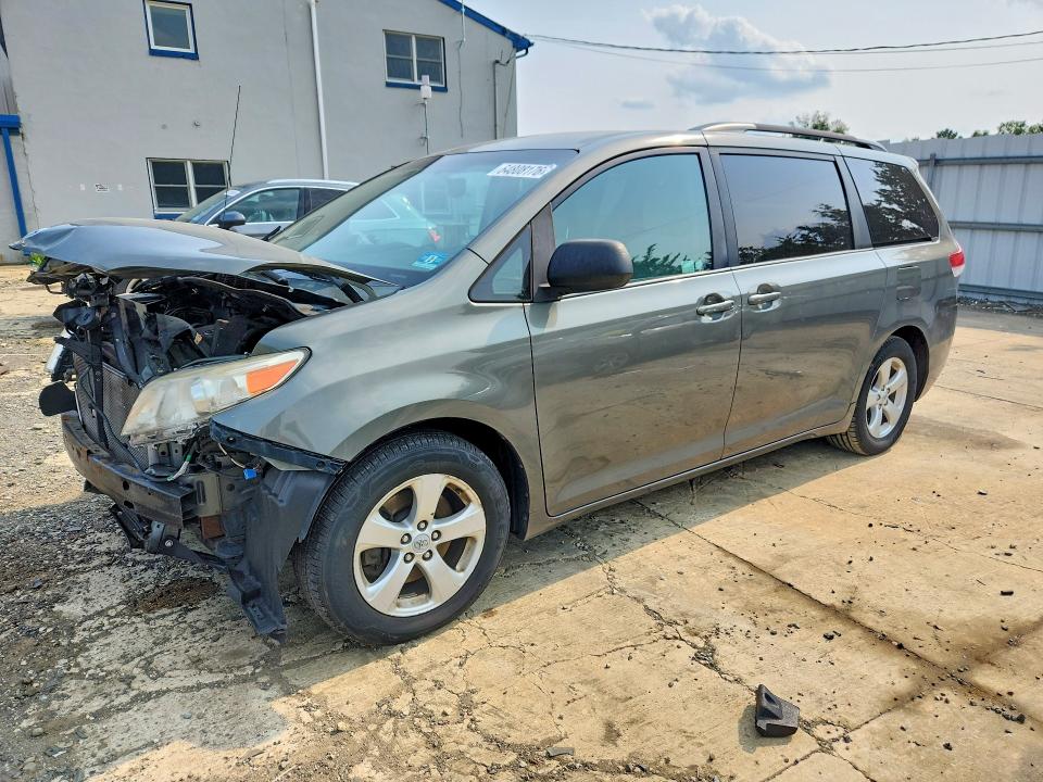 Aukcja sprzedaży 2011 Toyota Sienna, vin: 5TDKK3DC5BS034623, numer aukcji: 64808176