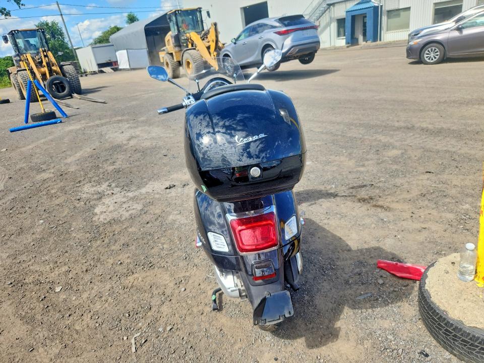 63985406 :رقم المزاد ، ZAPMD39MXP5200182 vin ، 2023 Vespa Gts/sei Giorni مزاد بيع