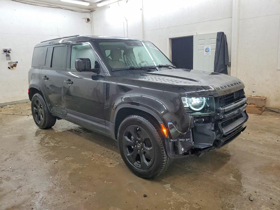 65556916 :رقم المزاد ، SALEJ7EX0S2357101 vin ، 2025 Land Rover Defender مزاد بيع