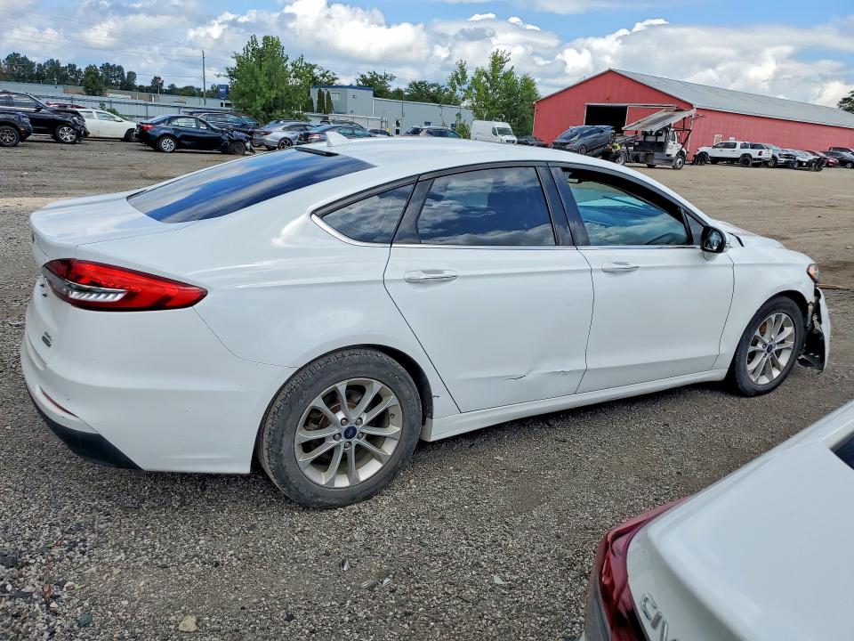 2020 Ford Fusion მანქანა იყიდება აუქციონზე, vin: 3FA6P0MU8LR100375, აუქციონის ნომერი: 65605806