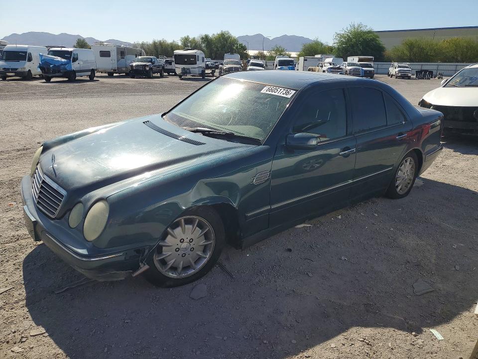 2000 Mercedes-benz E მანქანა იყიდება აუქციონზე, vin: WDBJF65J8YB161296, აუქციონის ნომერი: 66051736