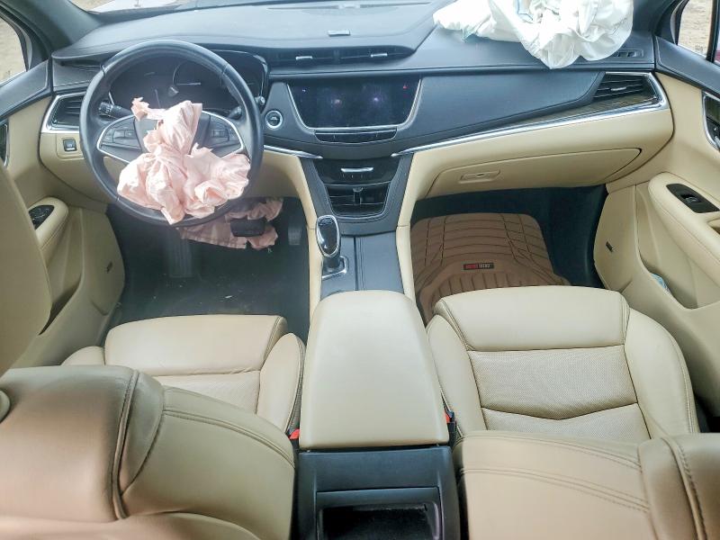 63905456 :رقم المزاد ، 1GYKNARS5HZ322445 vin ، 2017 Cadillac Xt5 مزاد بيع