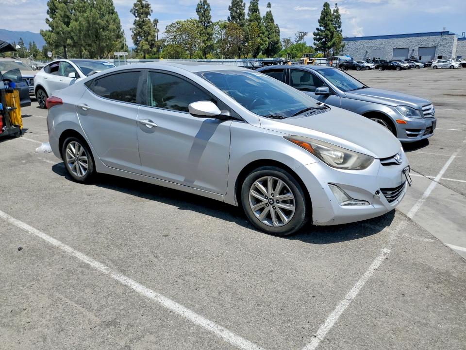 2015 Hyundai Elantra მანქანა იყიდება აუქციონზე, vin: KMHDH4AE6FU240260, აუქციონის ნომერი: 64699276