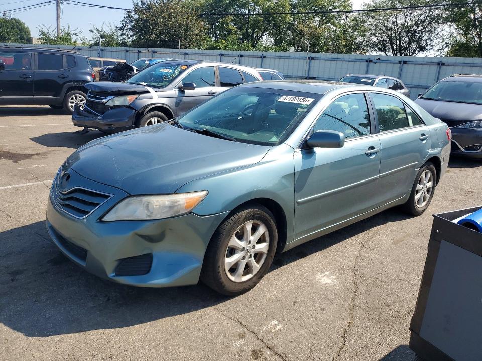 67092056 :رقم المزاد ، 4T4BF3EKXAR057093 vin ، 2010 Toyota Camry مزاد بيع