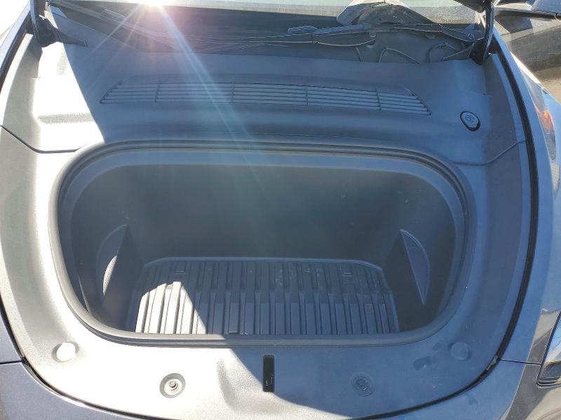 2024 Tesla Model Y მანქანა იყიდება აუქციონზე, vin: 7SAYGDEE9RF009467, აუქციონის ნომერი: 63571616