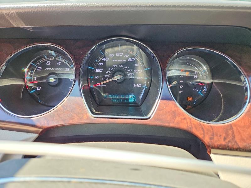 65192236 :رقم المزاد ، 1FAHP2HW7BG172125 vin ، 2011 Ford Taurus مزاد بيع
