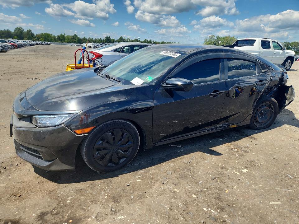 Auction sale of the 2017 Honda Civic, vin: 2HGFC2F51HH551062, lot number: 66025786